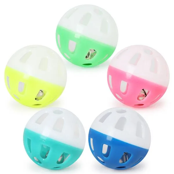 Designed specifically for cats and kittens.